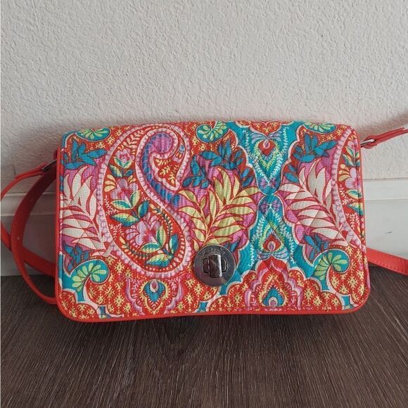 Vera Bradley Paisley in Paradise Turnlock Crossbody Bag - Picture 1 of 9